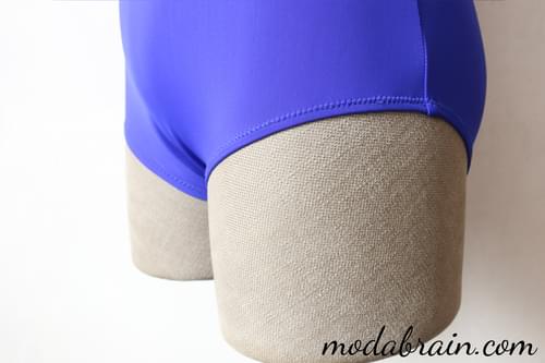 How to finish the leg cutout in a men’s gymnastic bodysuit